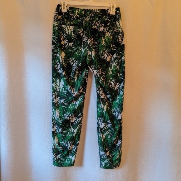 ATHLETA Aspire Palm Print Rushed Ankle Travel Joggers Pants S4. - Picture 5 of 14